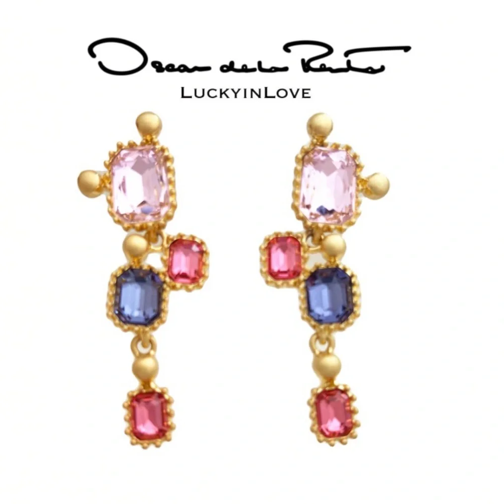 Oscar de la Renta artfully designed